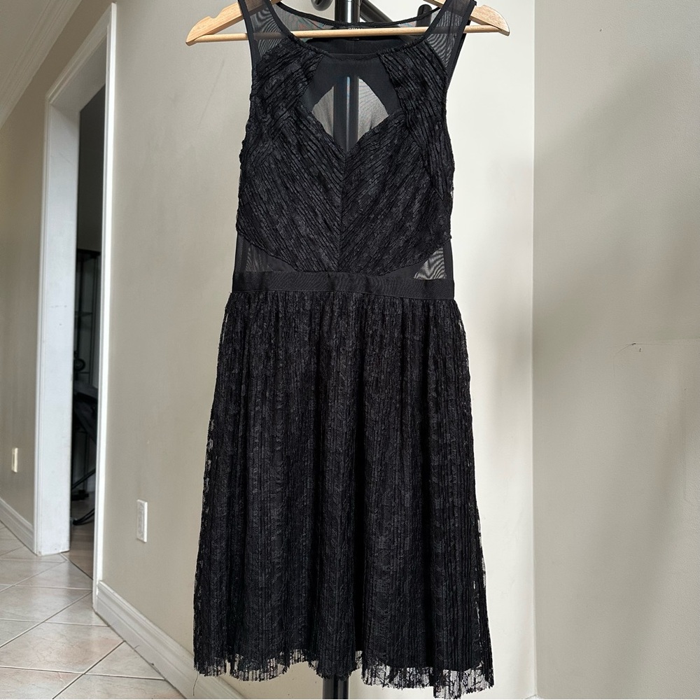 3/$12❤️ Guess Black Dress